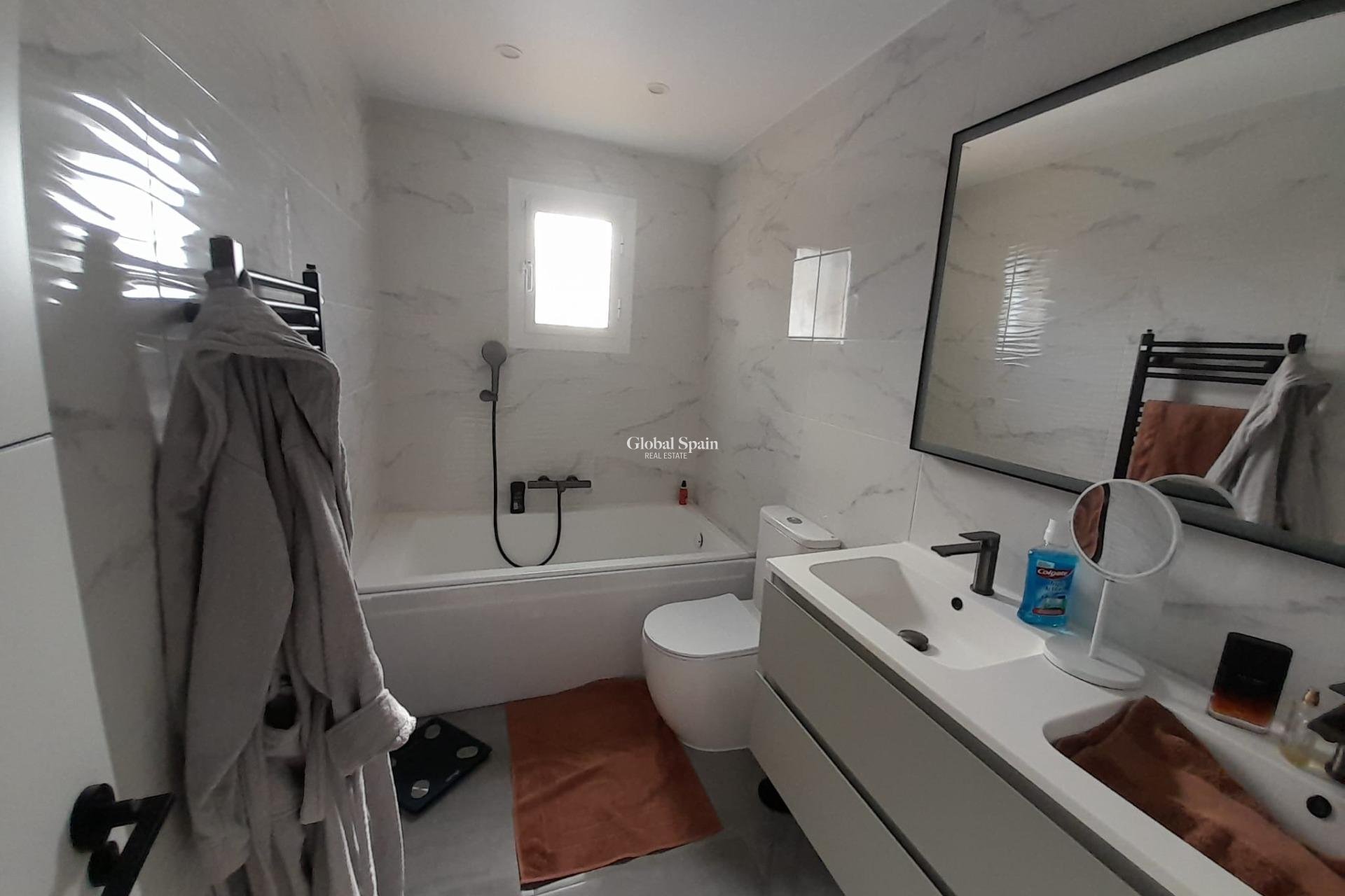 Resale - VILLA -
MAZARRÓN - Camposol