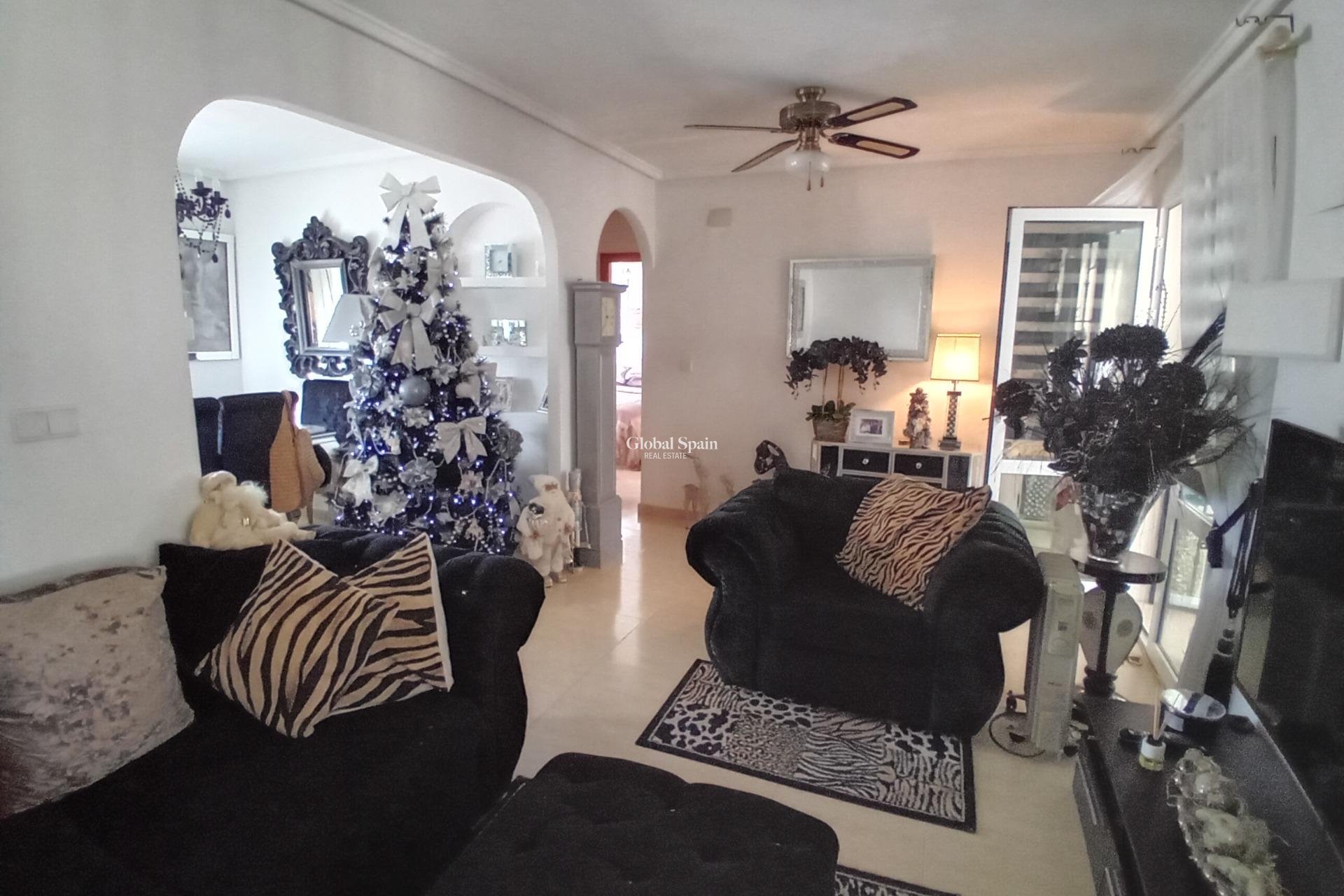 Resale - VILLA -
MAZARRÓN - Camposol