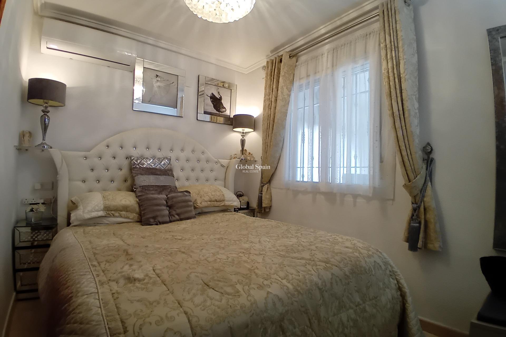 Resale - VILLA -
MAZARRÓN - Camposol