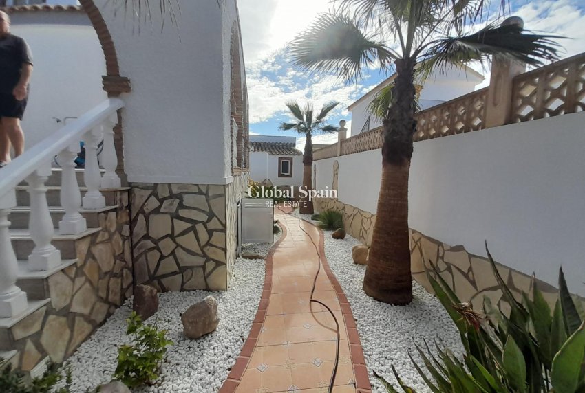 Resale - VILLA -
MAZARRÓN - Camposol