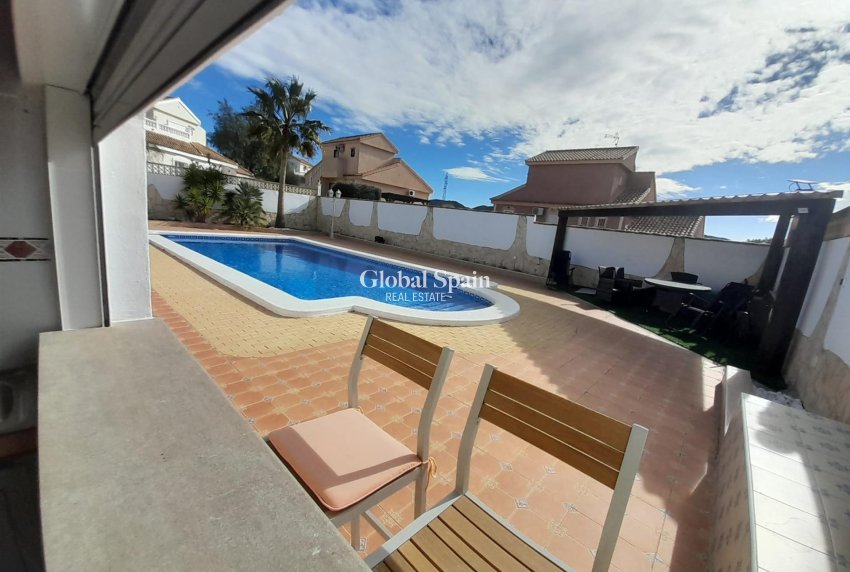 Resale - VILLA -
MAZARRÓN - Camposol