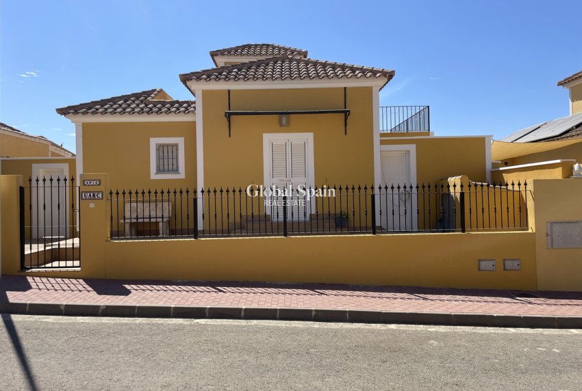 Resale - VILLA -
MAZARRÓN - Inland