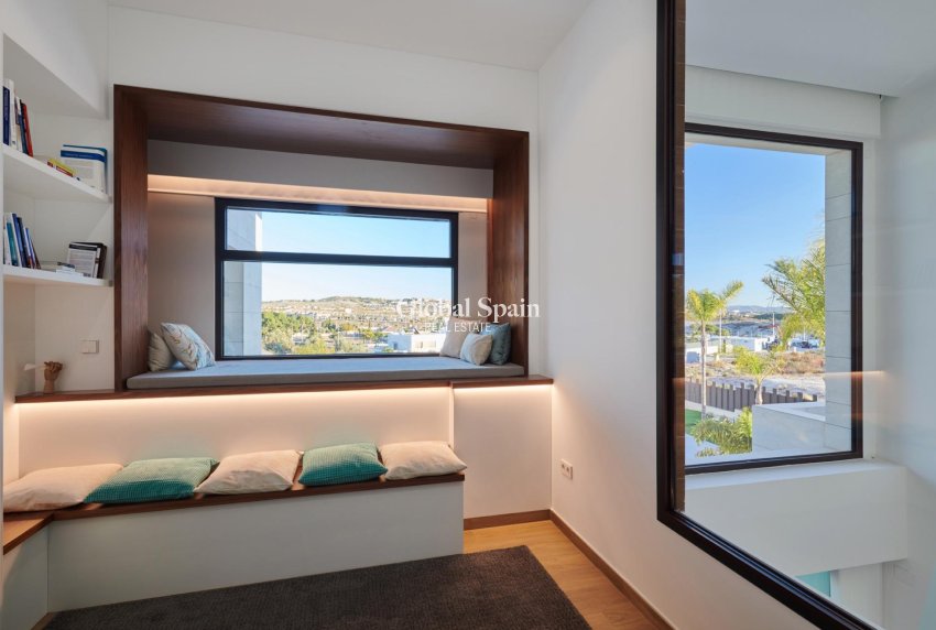 Resale - VILLA -
MOLINA DEL SEGURA - Inland