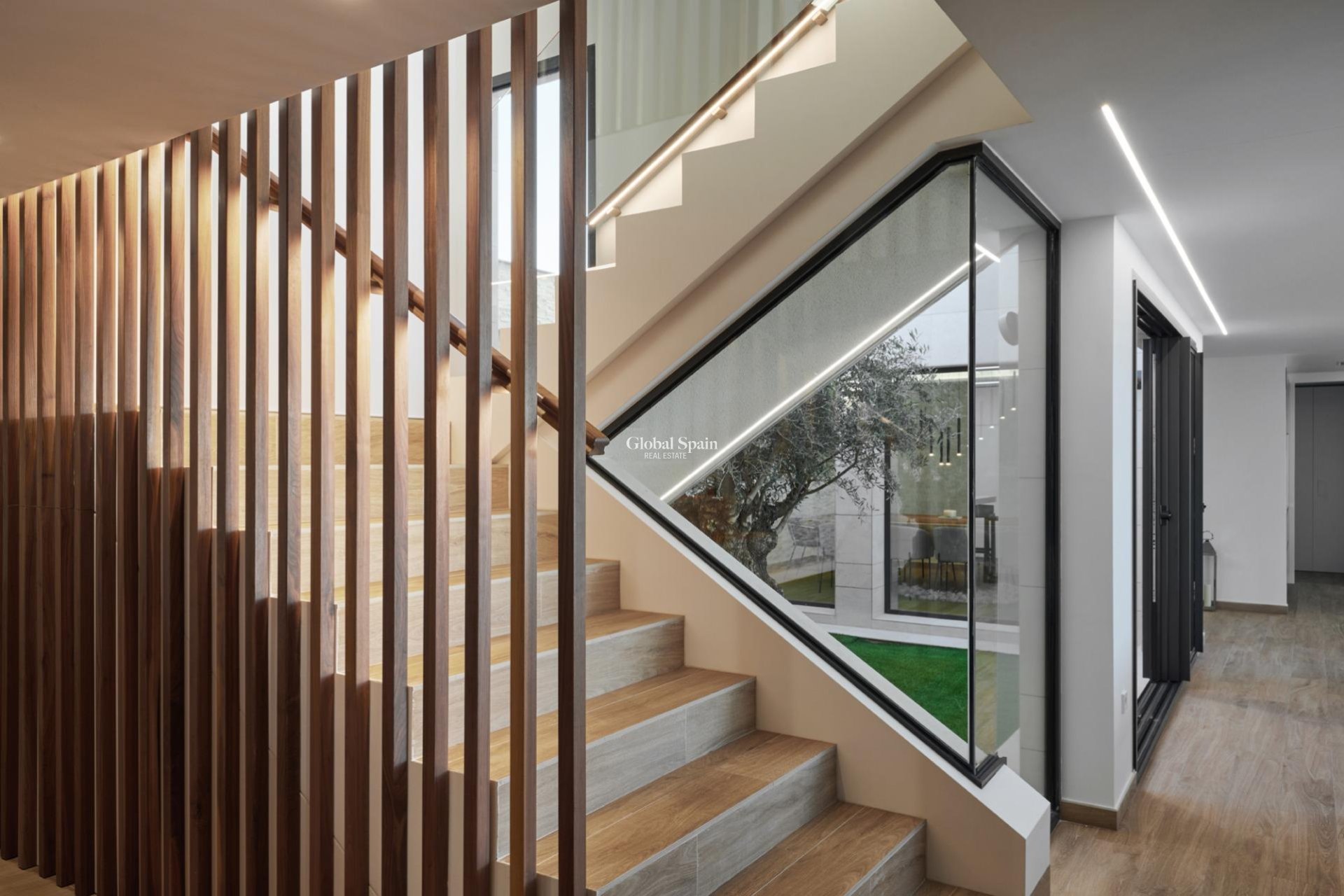 Resale - VILLA -
MOLINA DEL SEGURA - Inland