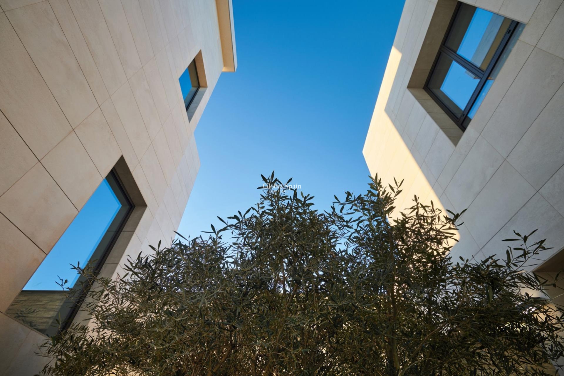 Resale - VILLA -
MOLINA DEL SEGURA - Inland