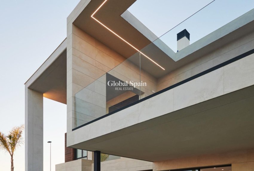 Resale - VILLA -
MOLINA DEL SEGURA - Inland