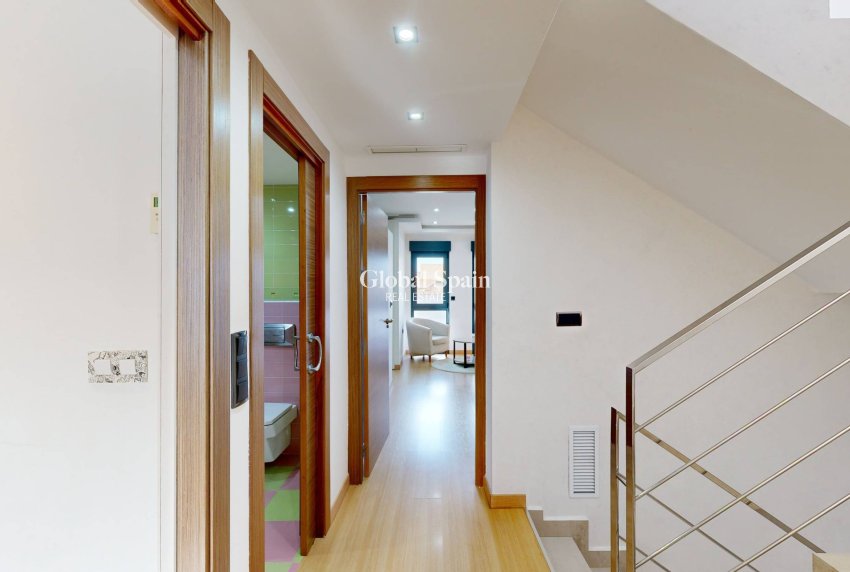 Resale - VILLA -
MOLINA DEL SEGURA - Torrealta