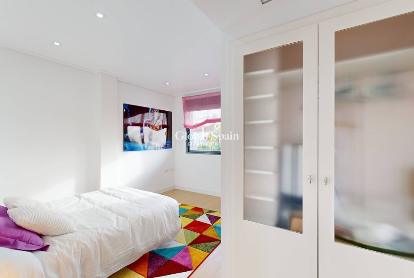 Resale - VILLA -
MOLINA DEL SEGURA - Torrealta