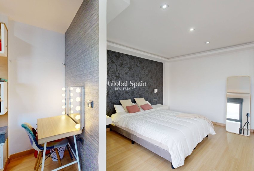 Resale - VILLA -
MOLINA DEL SEGURA - Torrealta