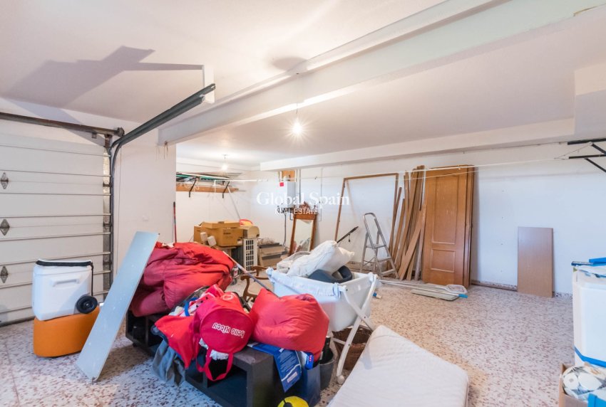 Resale - VILLA -
MOLINA DEL SEGURA