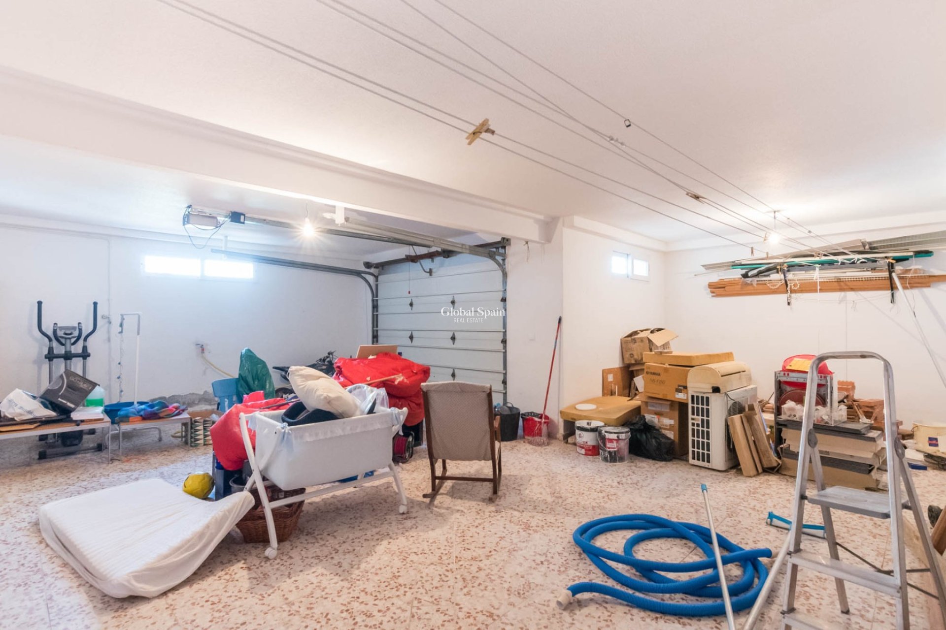 Resale - VILLA -
MOLINA DEL SEGURA