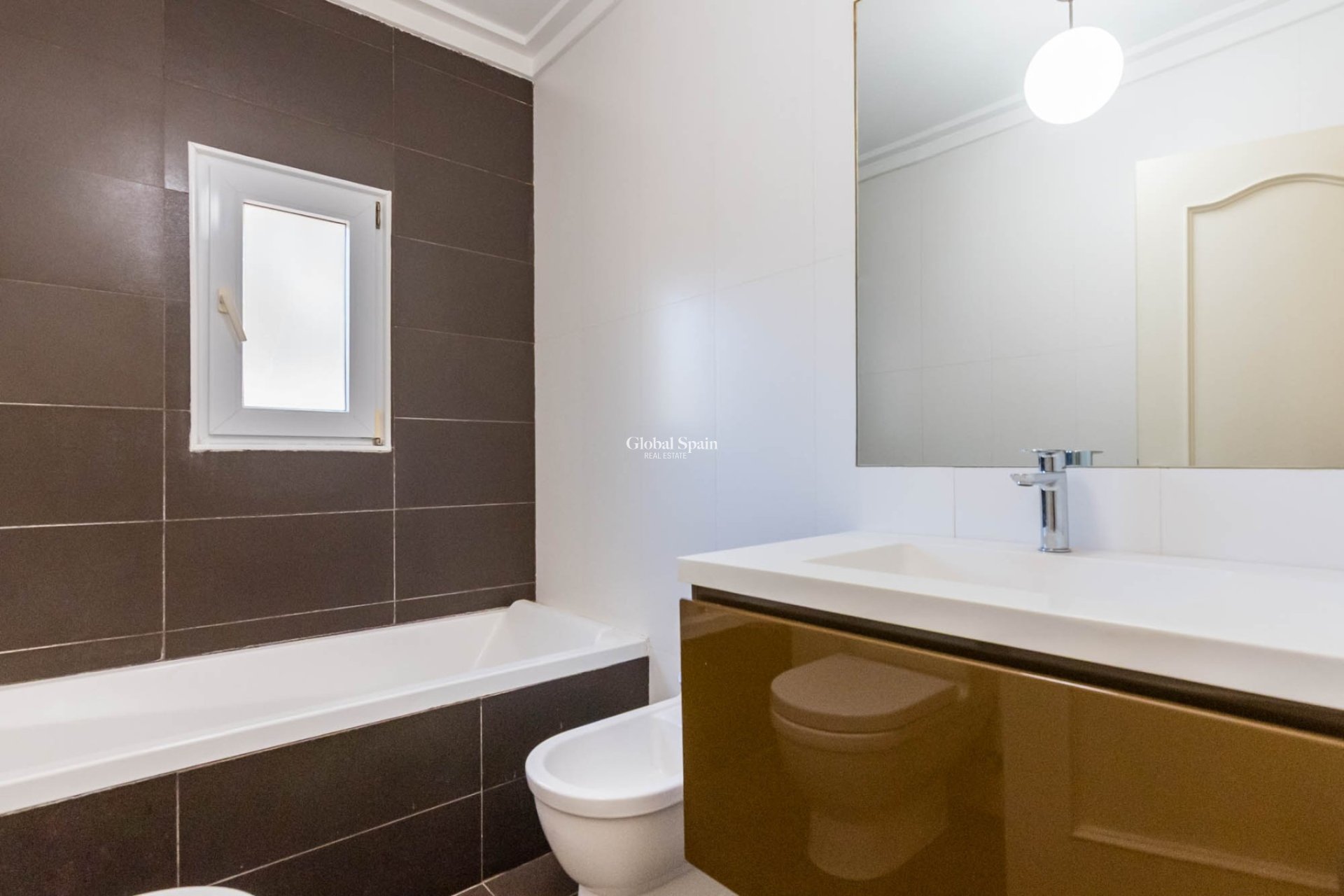 Resale - VILLA -
MOLINA DEL SEGURA