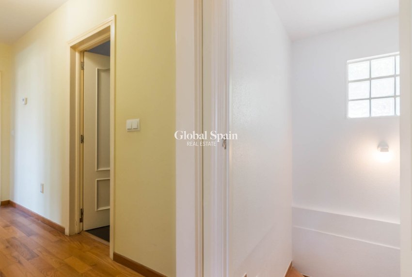 Resale - VILLA -
MOLINA DEL SEGURA