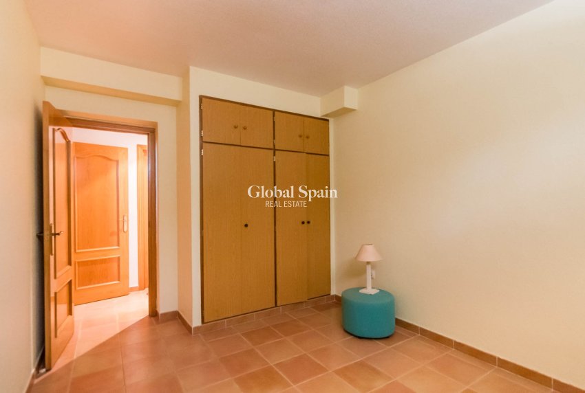 Resale - VILLA -
MOLINA DEL SEGURA