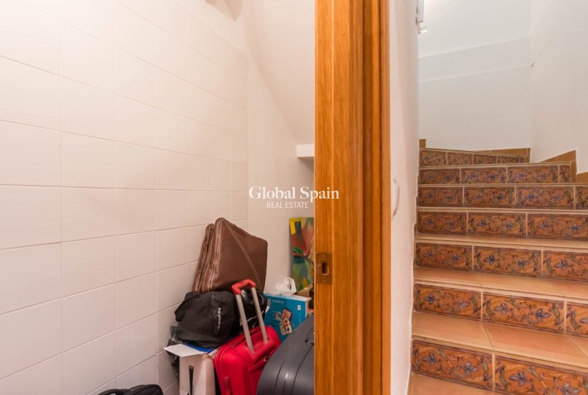 Resale - VILLA -
MOLINA DEL SEGURA