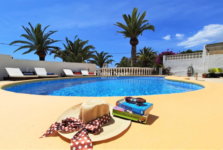 Resale - VILLA -
MORAIRA_TEULADA - center