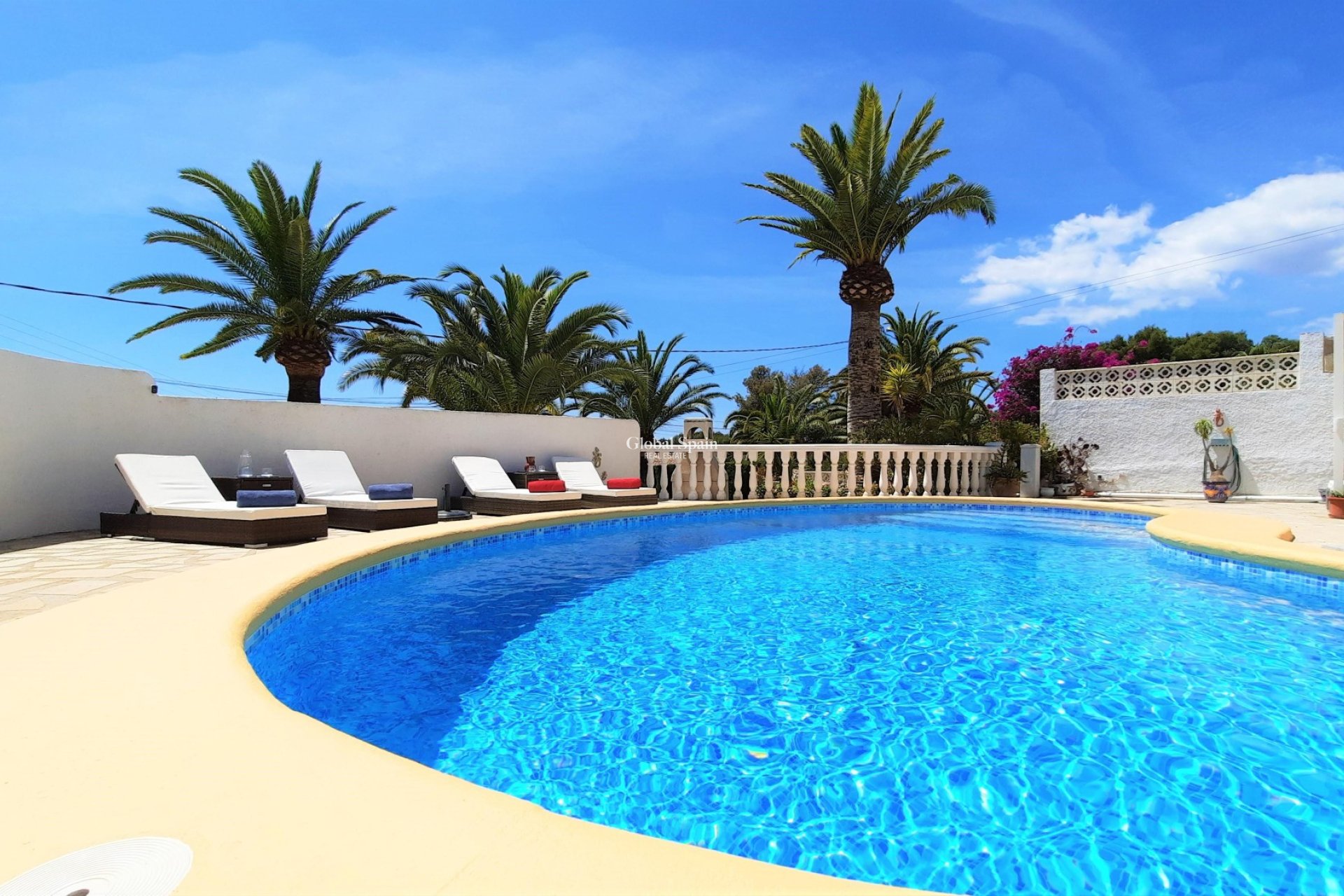 Resale - VILLA -
MORAIRA_TEULADA - center