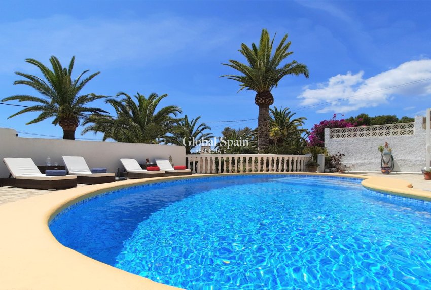 Resale - VILLA -
MORAIRA_TEULADA - center