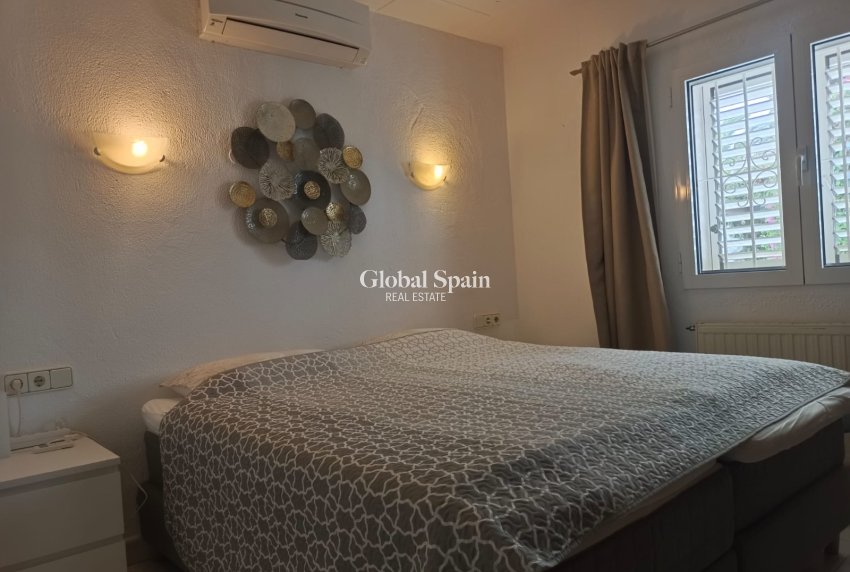 Resale - VILLA -
MORAIRA_TEULADA - center