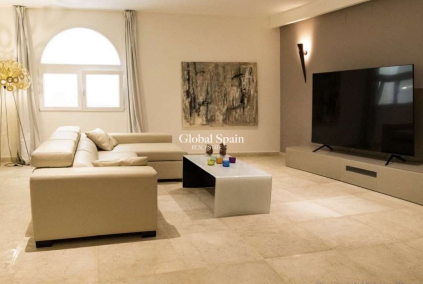 Resale - VILLA -
MORAIRA_TEULADA - Costa Blanca