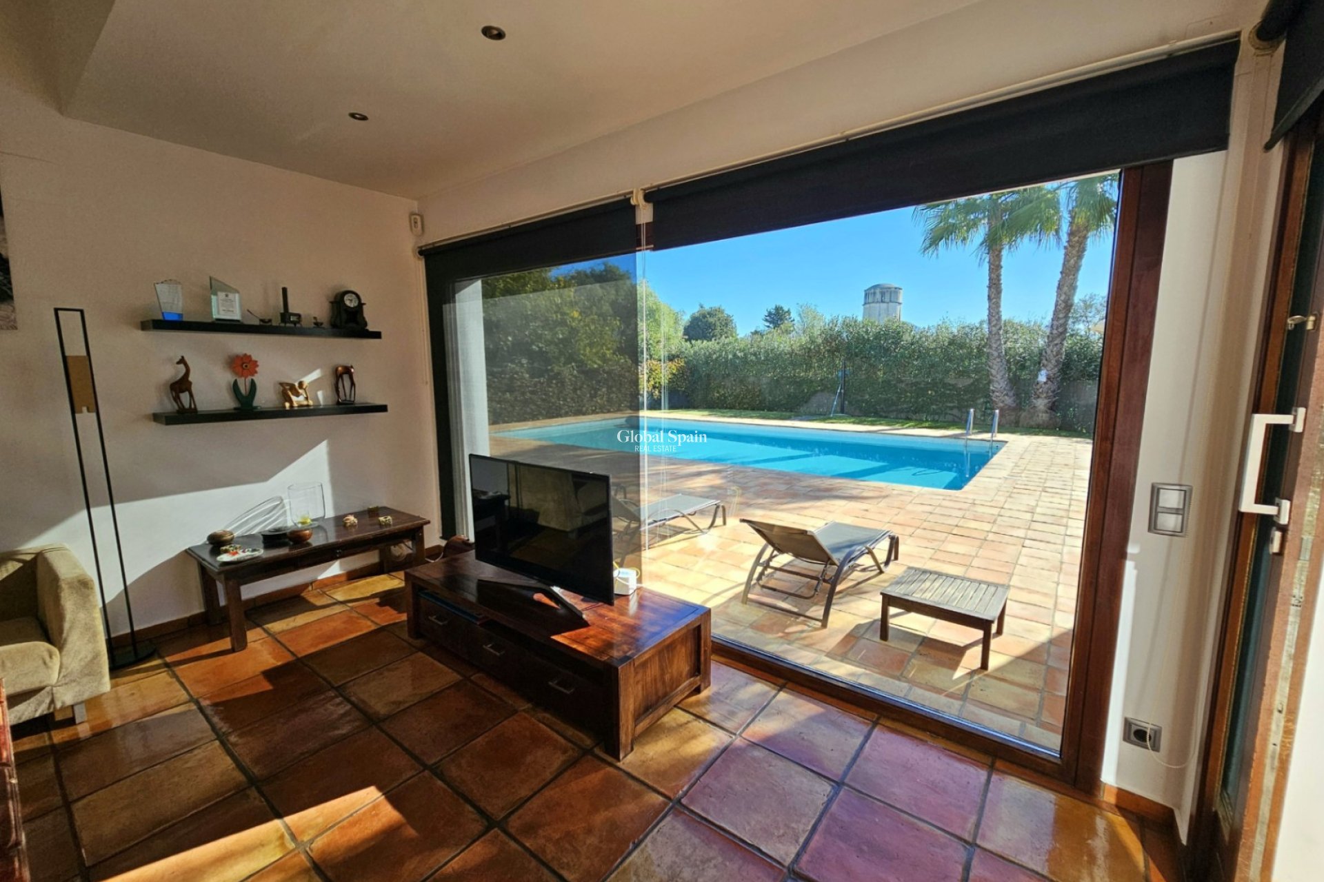 Resale - VILLA -
ONDARA - Inland