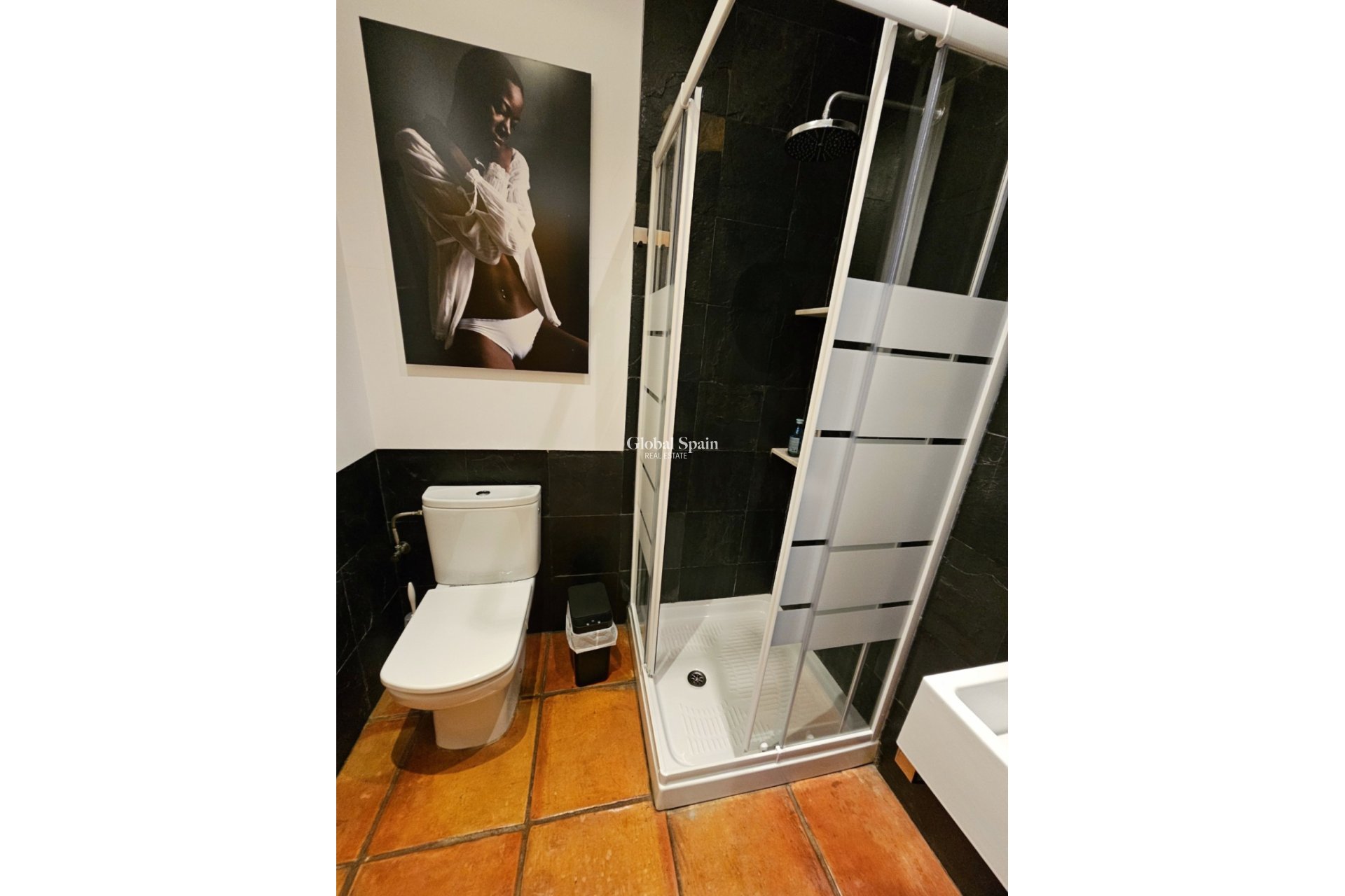 Resale - VILLA -
ONDARA - Inland