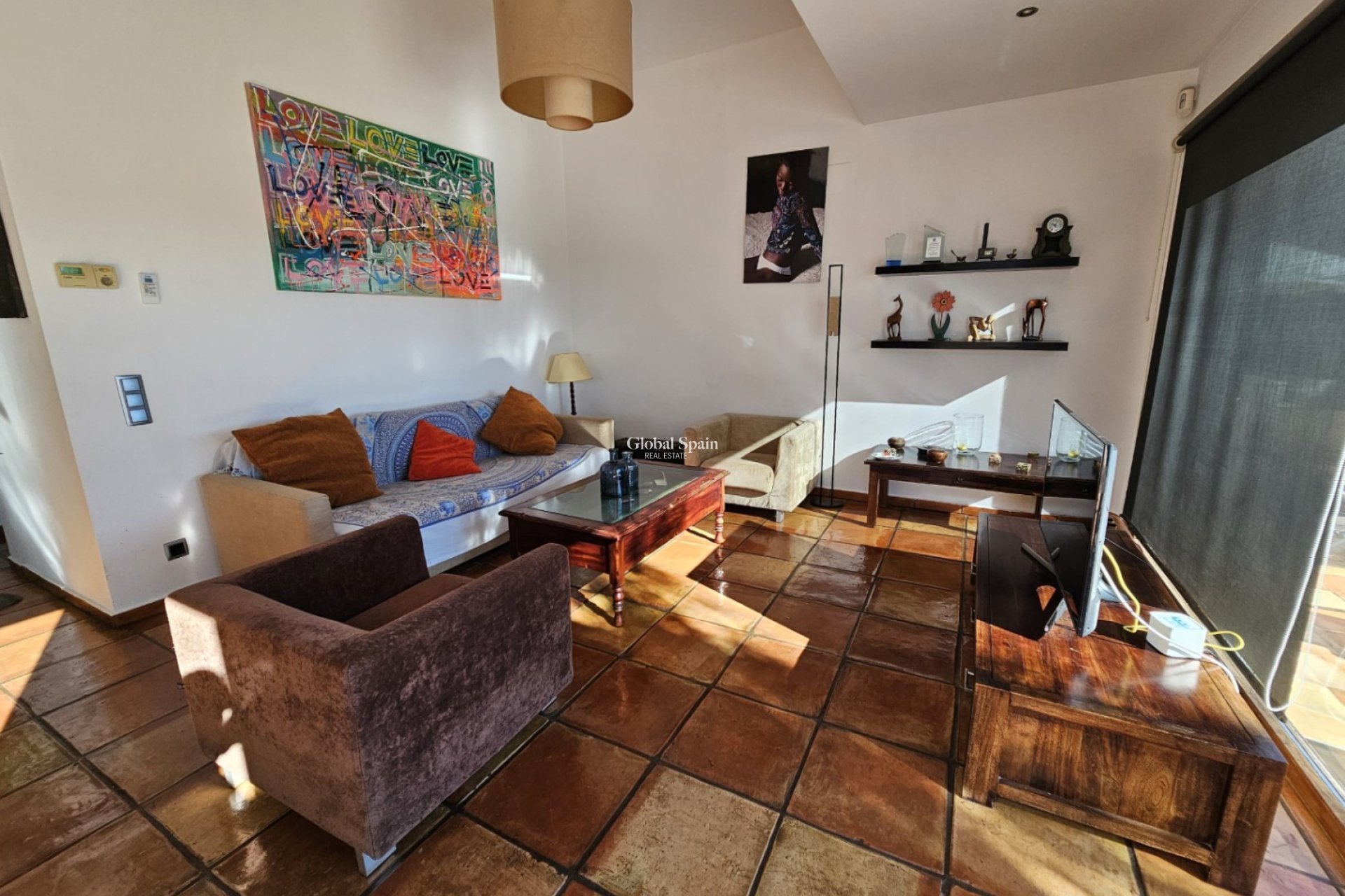 Resale - VILLA -
ONDARA - Inland