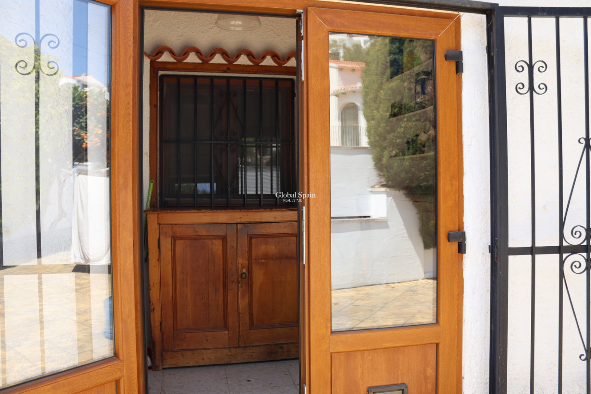 Resale - VILLA -
Orba - Inland