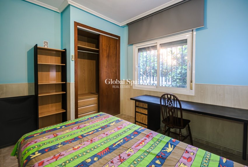 Resale - Villa -
ORIHUELA - Benferri