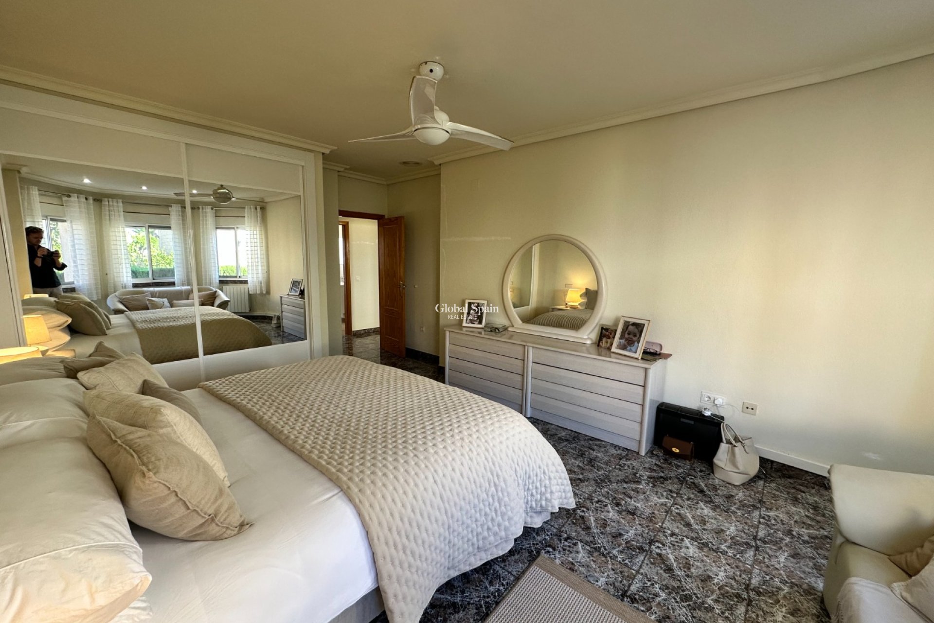 Resale - Villa -
ORIHUELA - Benferri