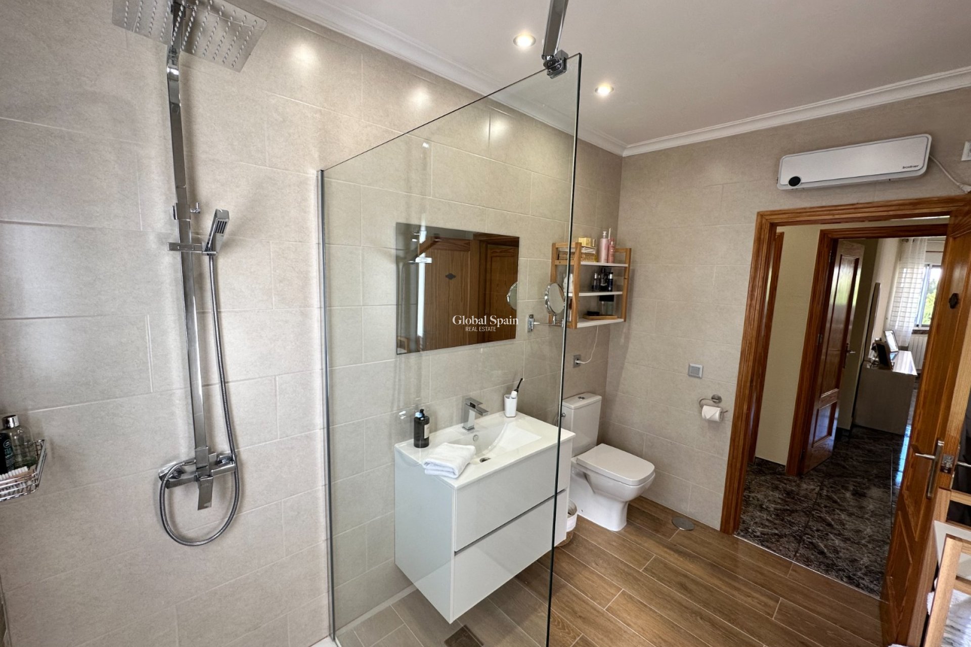 Resale - Villa -
ORIHUELA - Benferri