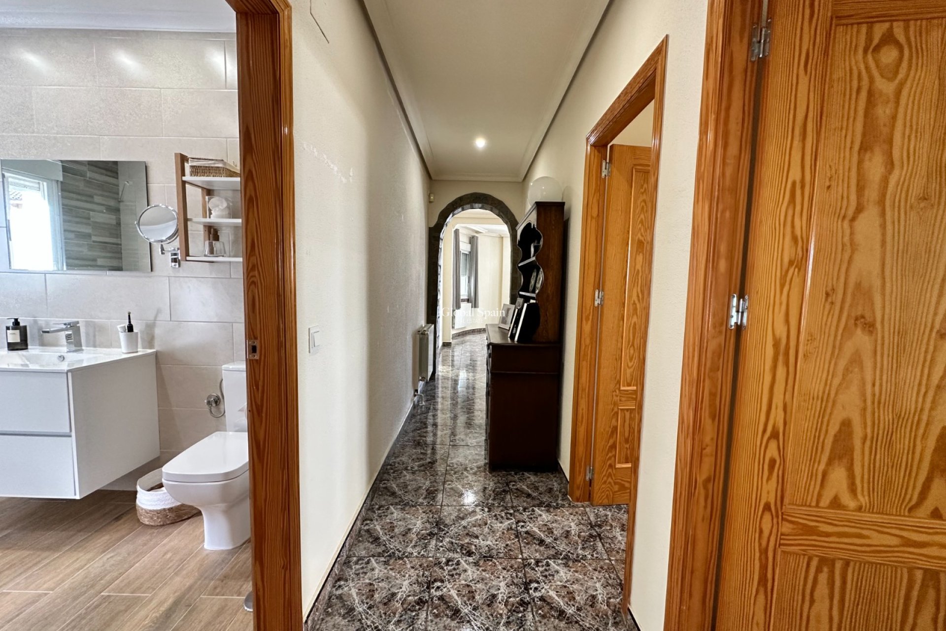 Resale - Villa -
ORIHUELA - Benferri