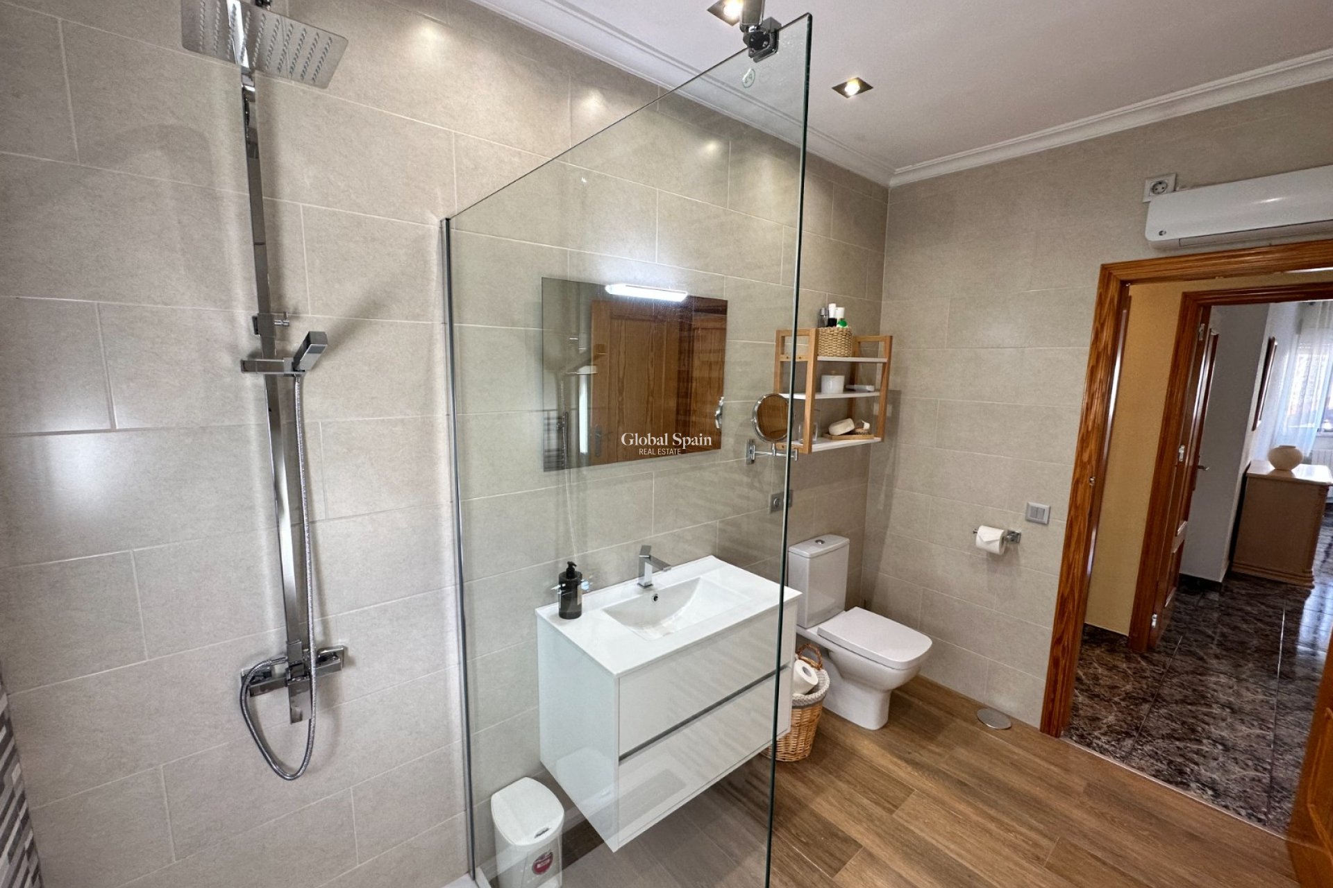 Resale - Villa -
ORIHUELA - Benferri