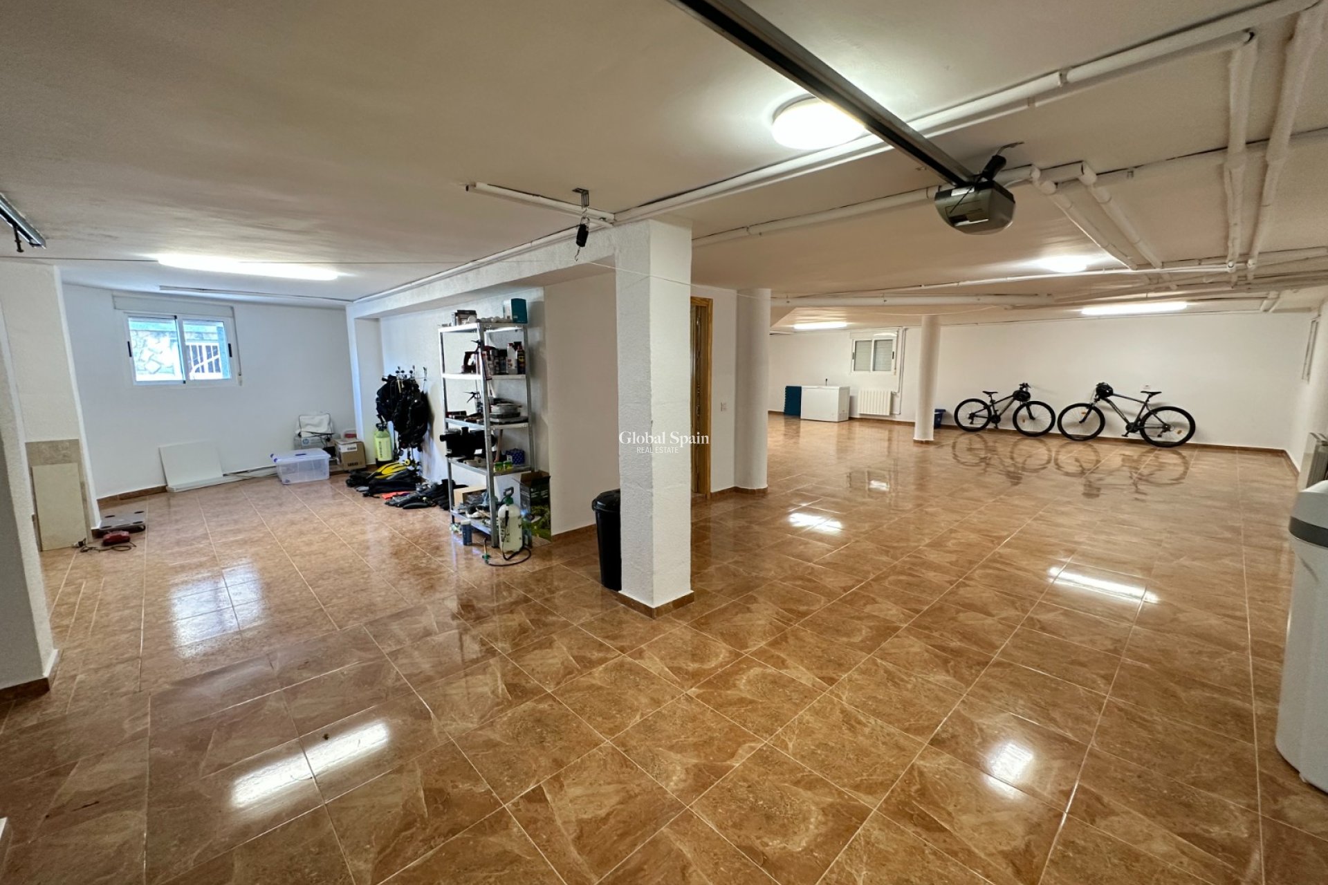 Resale - Villa -
ORIHUELA - Benferri