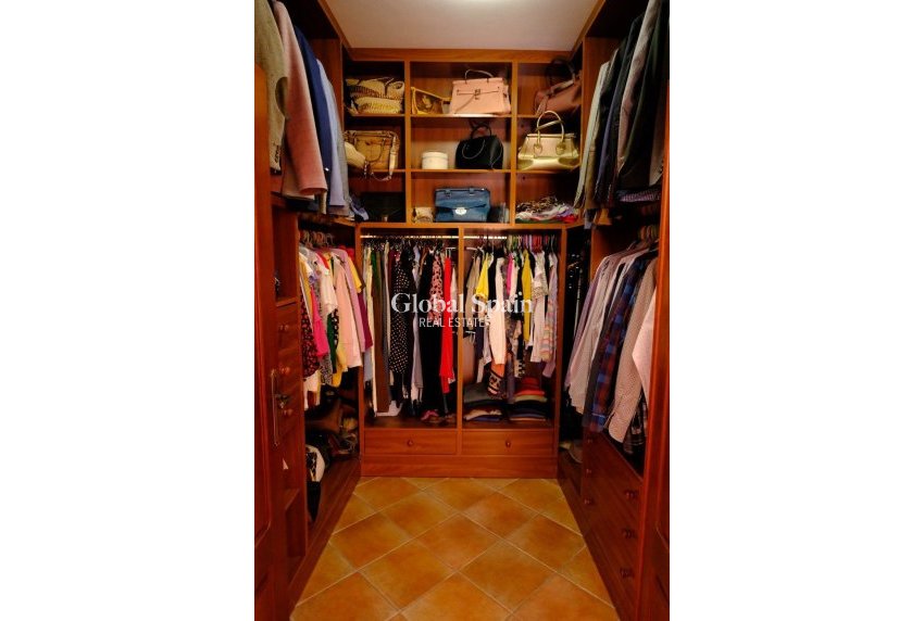 Resale - VILLA -
ORIHUELA - Correntías Medias