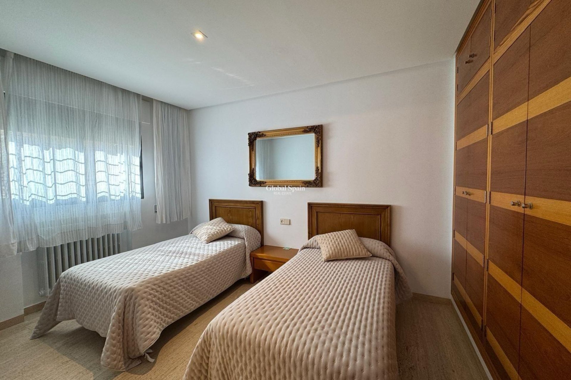 Resale - VILLA -
ORIHUELA COSTA - Altos de campoamor