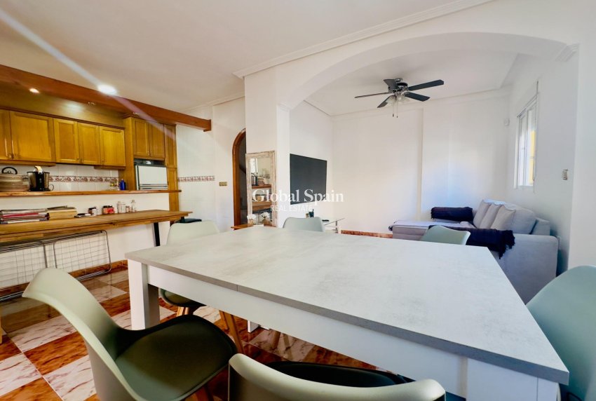 Resale - VILLA -
ORIHUELA COSTA - CABO ROIG