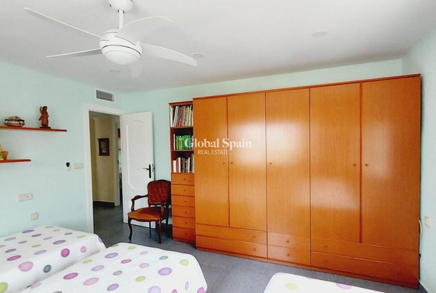 Resale - VILLA -
ORIHUELA COSTA - CABO ROIG