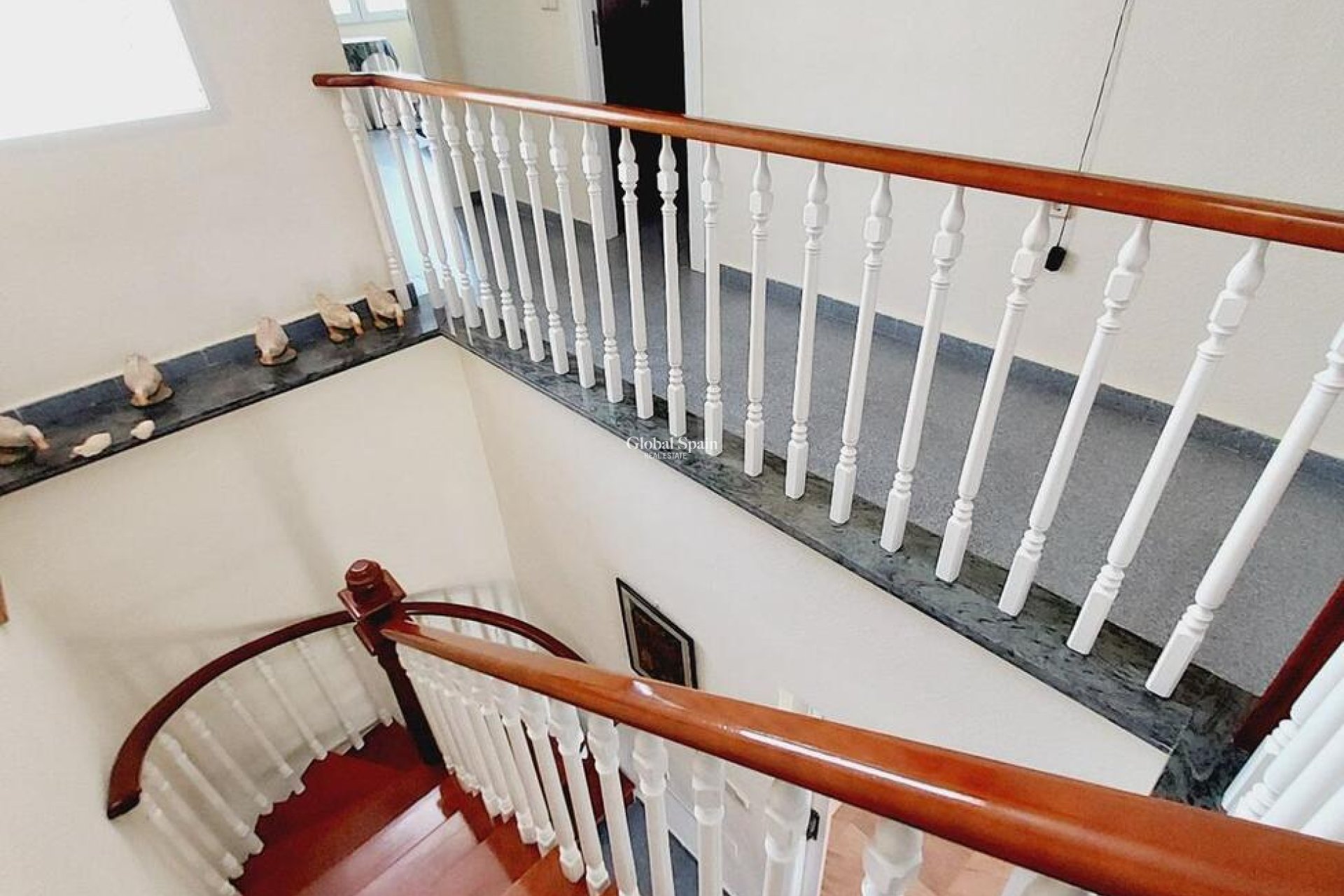 Resale - VILLA -
ORIHUELA COSTA - CABO ROIG