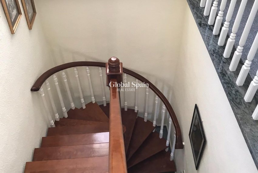 Resale - VILLA -
ORIHUELA COSTA - CABO ROIG