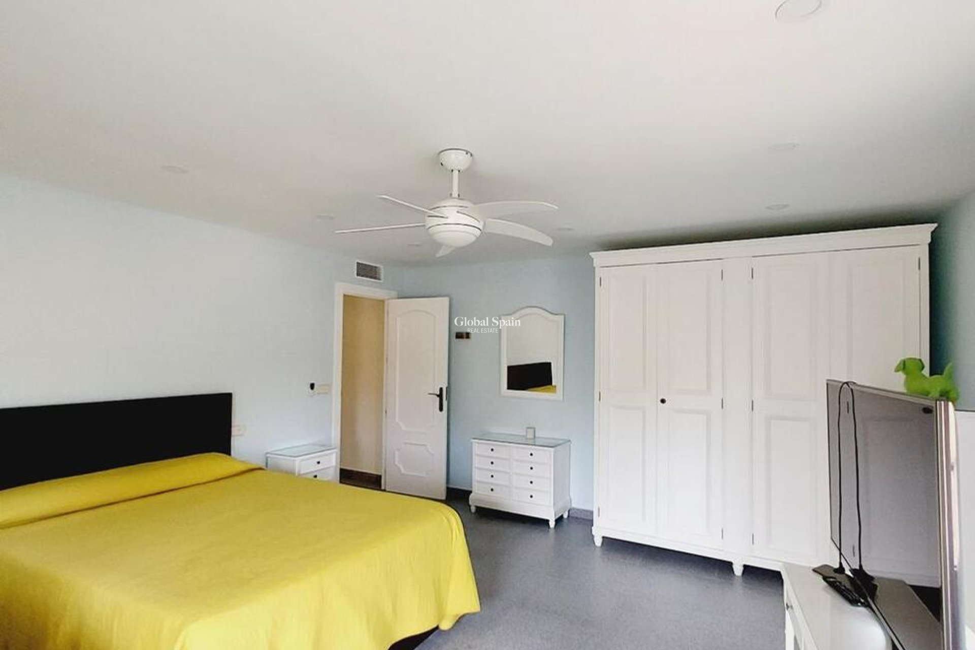 Resale - VILLA -
ORIHUELA COSTA - CABO ROIG