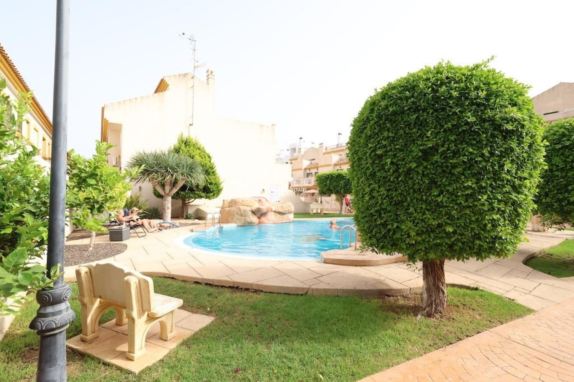 Resale - Villa -
ORIHUELA COSTA - CABO ROIG