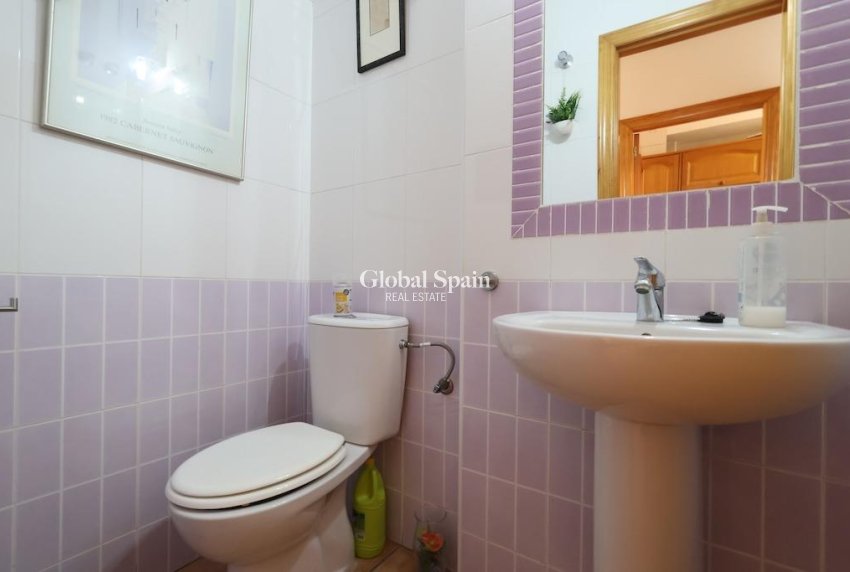 Resale - Villa -
ORIHUELA COSTA - CABO ROIG