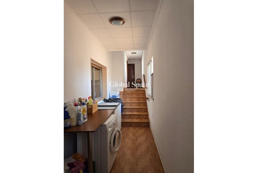 Resale - VILLA -
ORIHUELA COSTA - CAMPOAMOR