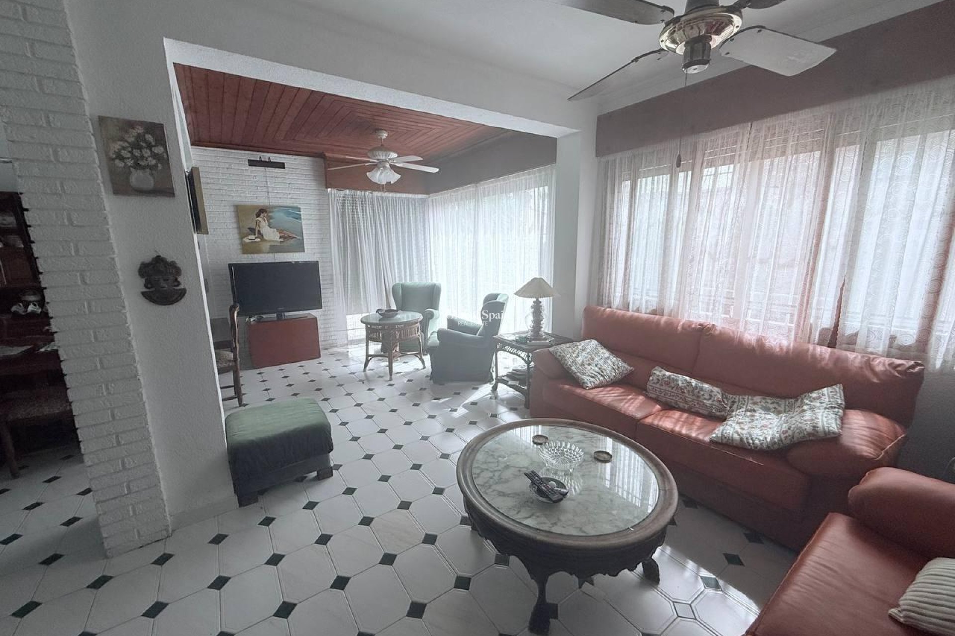 Resale - VILLA -
ORIHUELA COSTA - CAMPOAMOR