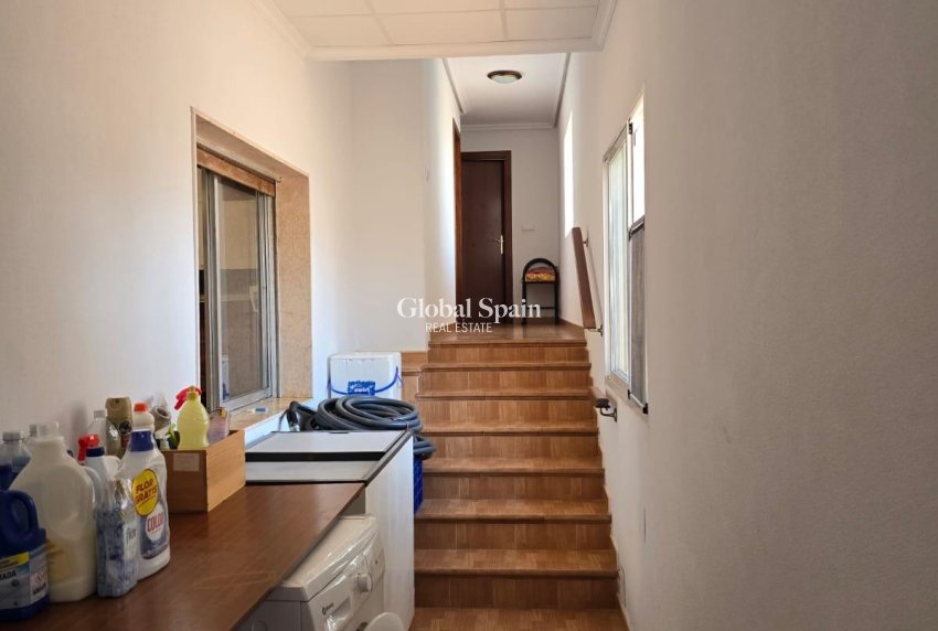 Resale - VILLA -
ORIHUELA COSTA - CAMPOAMOR