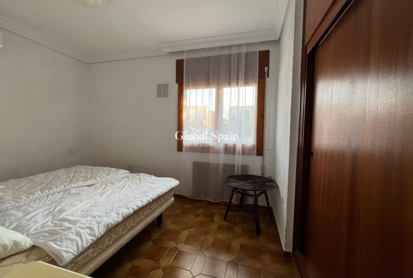 Resale - VILLA -
ORIHUELA COSTA - CAMPOAMOR