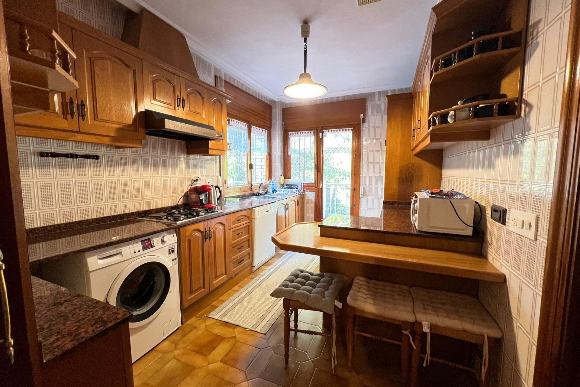 Resale - VILLA -
ORIHUELA COSTA - CAMPOAMOR