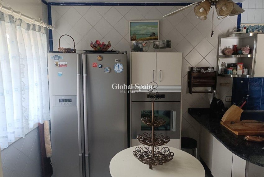 Resale - VILLA -
ORIHUELA COSTA - CAMPOAMOR