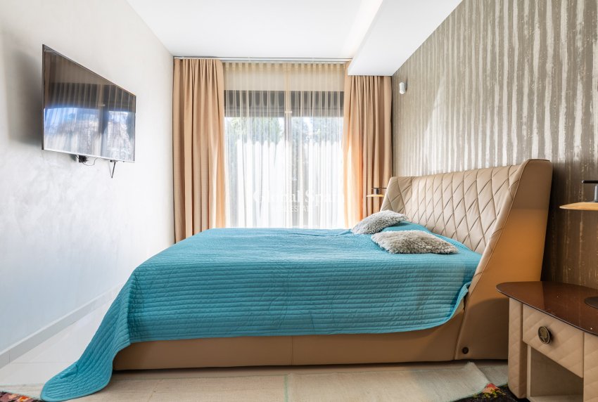 Resale - Villa -
ORIHUELA COSTA - CAMPOAMOR